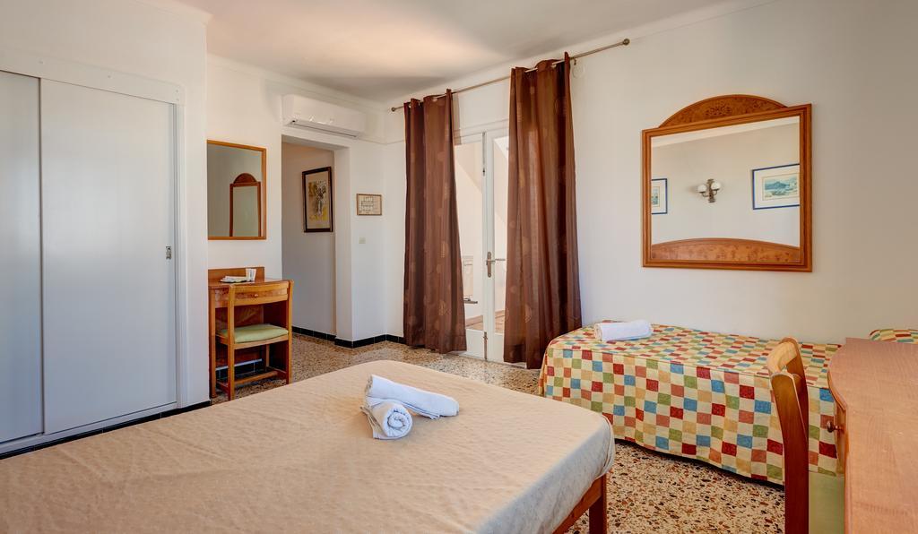 Hostal Talamanca Cala D´Or Dış mekan fotoğraf